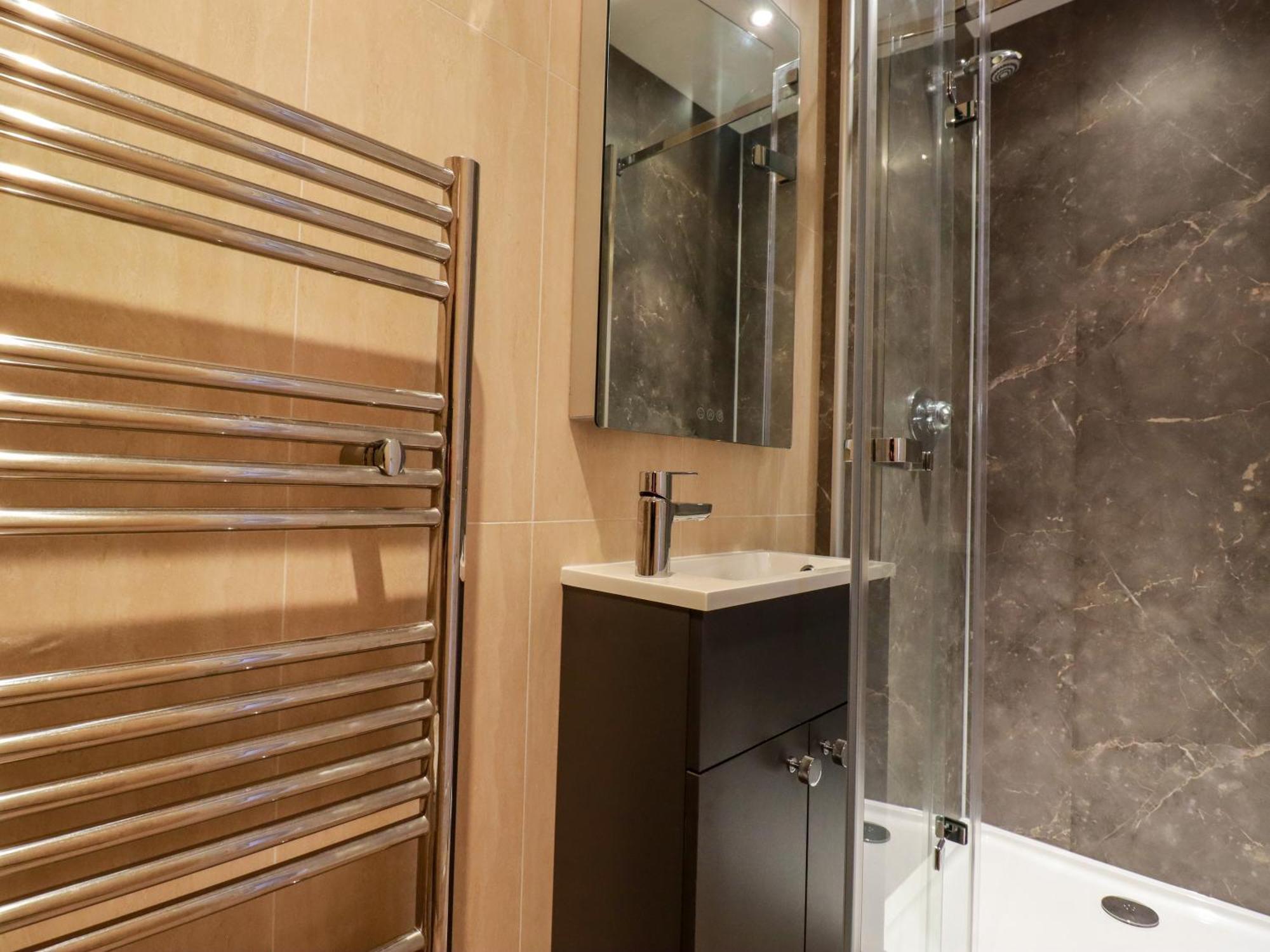 12 Kel Avon Villa Труро Екстериор снимка